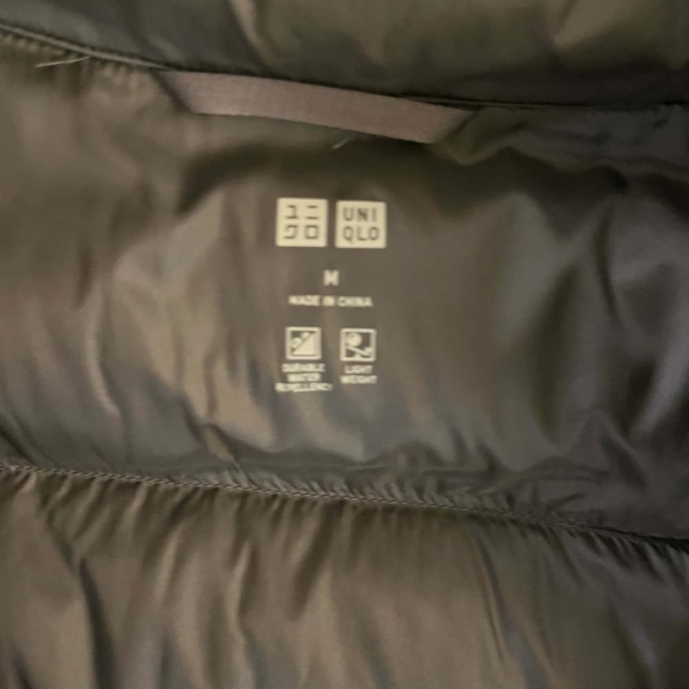New Uniqlo Women's Charcoal Puffer Jacket - Picture 2 of 2